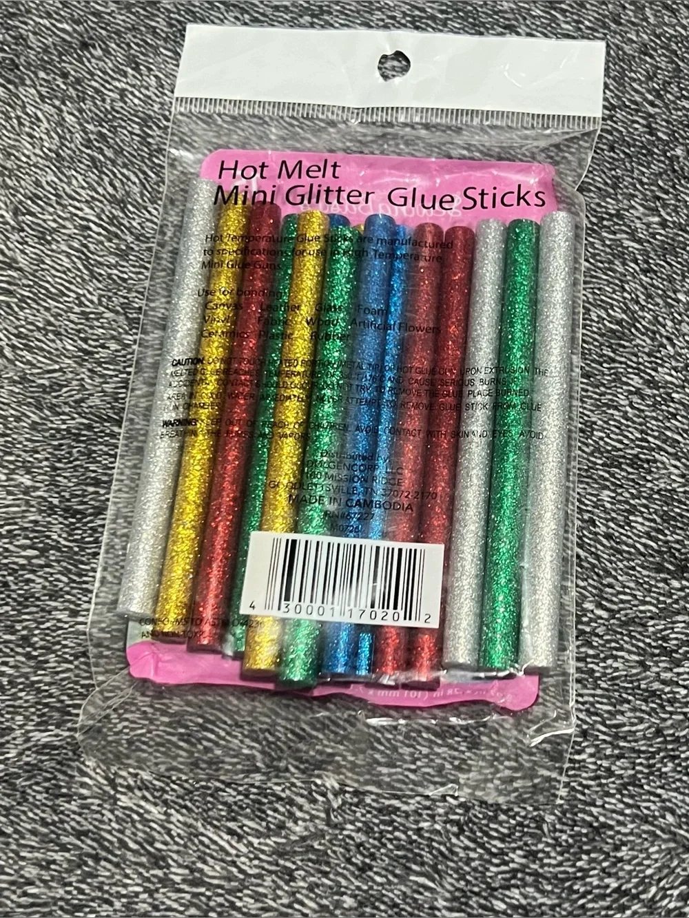 Glitter Hot Melt Mini Glue Sticks – Multicolor (15 Count)
